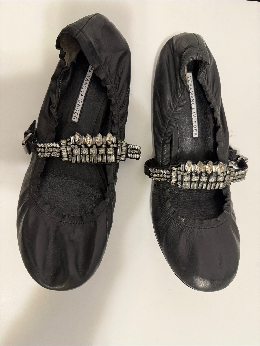 Vintage VERA WANG FLAT SHOE